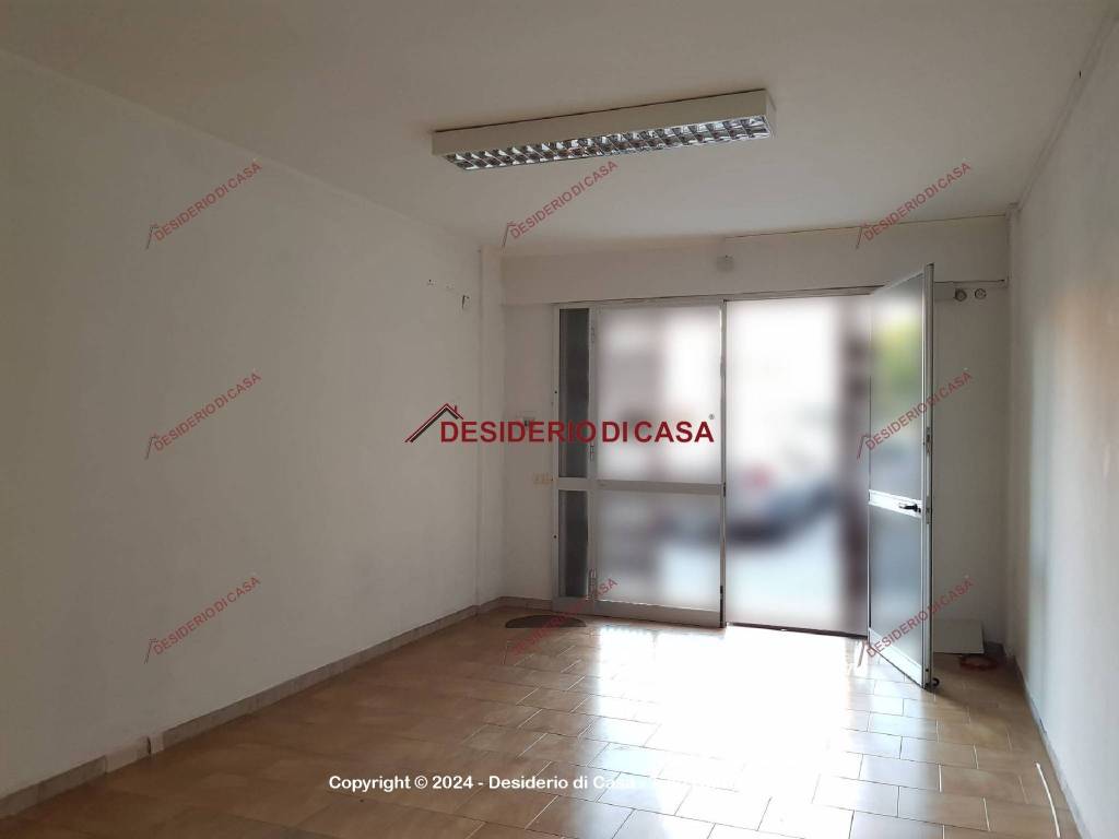 negozio in vendita a Termini Imerese