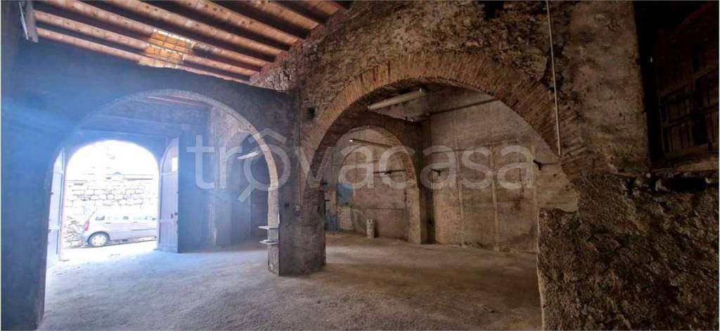 locale commerciale in vendita a Termini Imerese