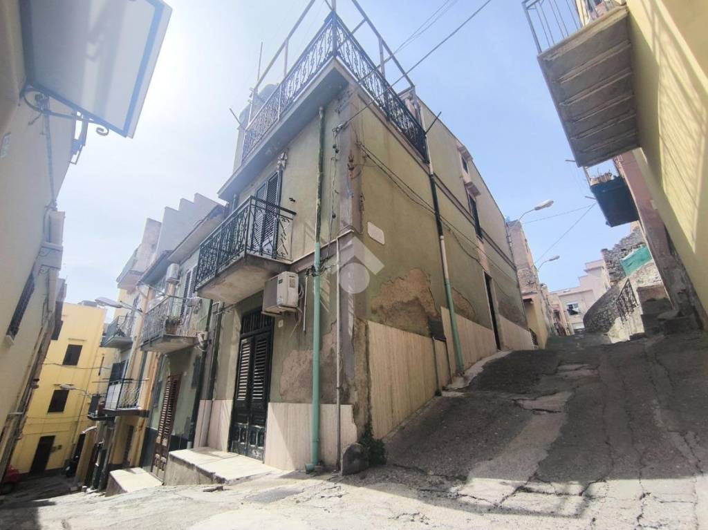 casa indipendente in vendita a Termini Imerese