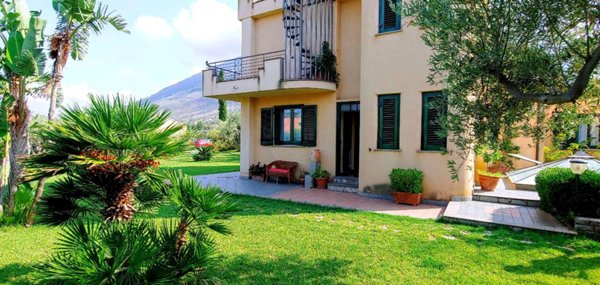 casa indipendente in vendita a Termini Imerese