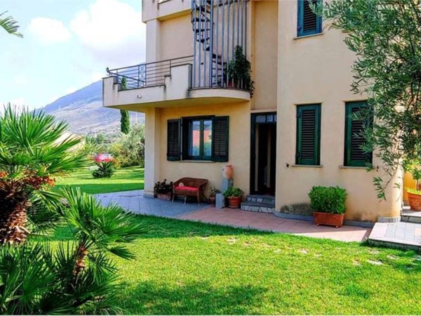 casa indipendente in vendita a Termini Imerese