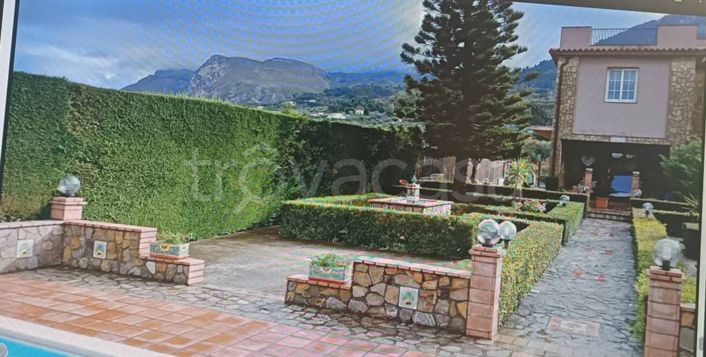 casa indipendente in vendita a Termini Imerese