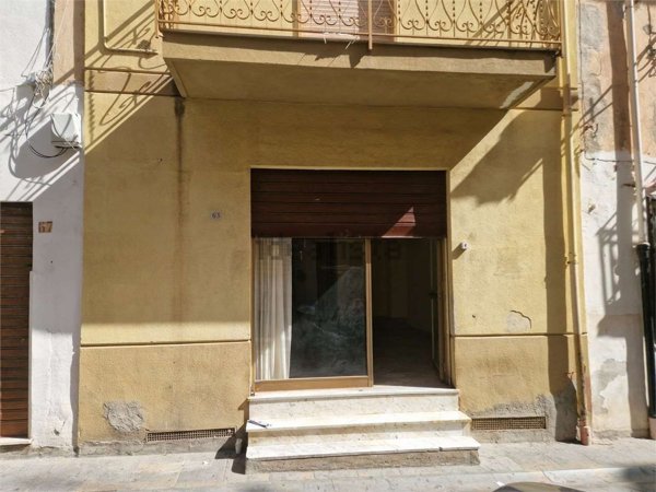 negozio in vendita a Termini Imerese