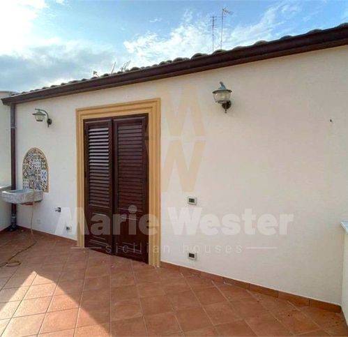 casa indipendente in vendita a Termini Imerese