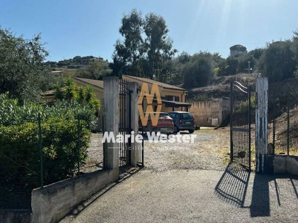 casa indipendente in vendita a Termini Imerese
