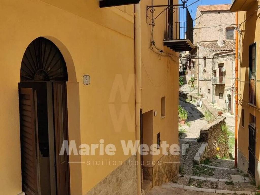 casa indipendente in vendita a Termini Imerese