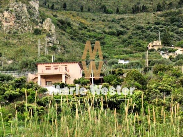 casa indipendente in vendita a Termini Imerese