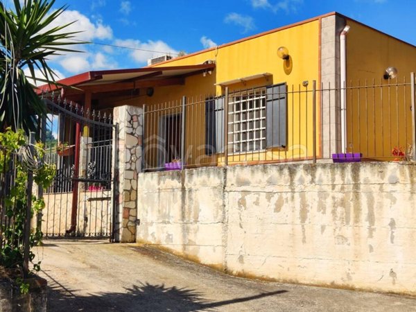 casa indipendente in vendita a Termini Imerese