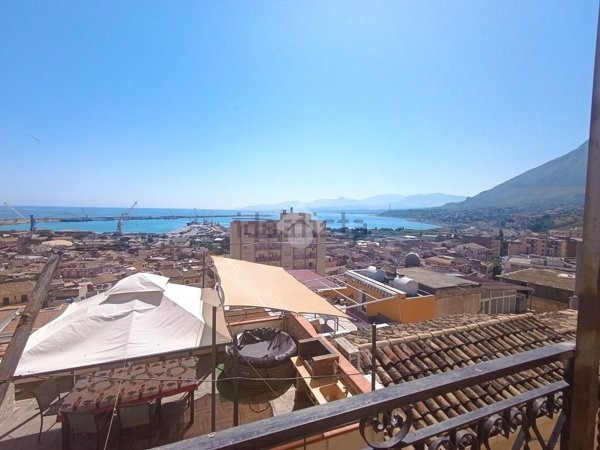 esavano in vendita a Termini Imerese
