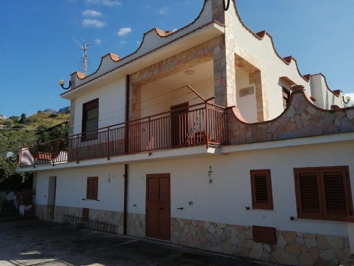 casa indipendente in vendita a Termini Imerese