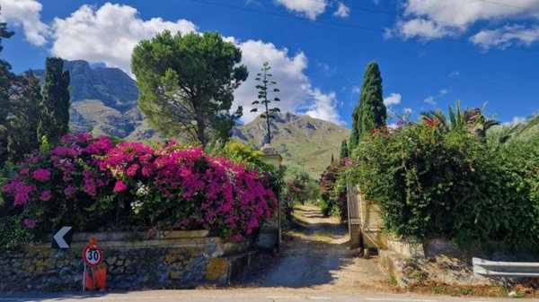 casa indipendente in vendita a Termini Imerese