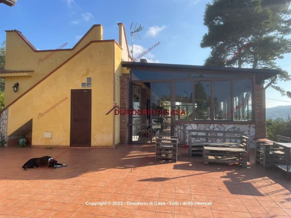 casa indipendente in vendita a Termini Imerese