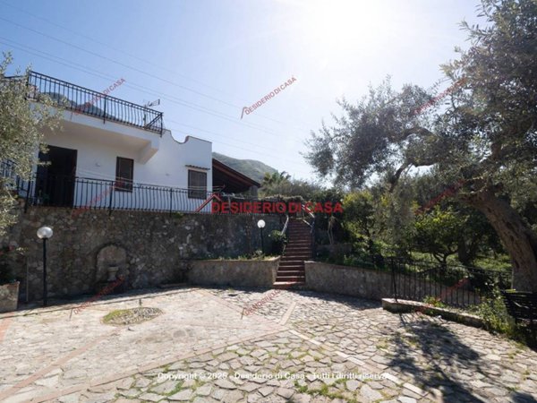 casa indipendente in vendita a Termini Imerese
