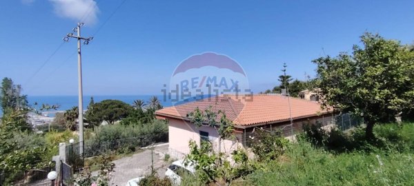 casa indipendente in vendita a Termini Imerese