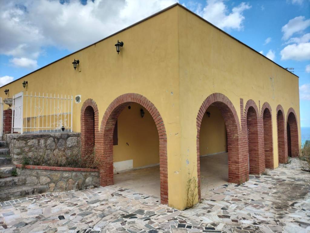 casa indipendente in vendita a Termini Imerese