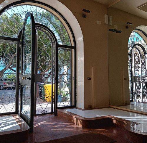 locale commerciale in vendita a Termini Imerese