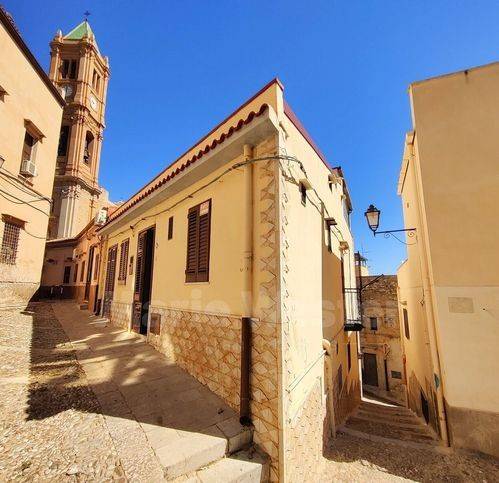 casa indipendente in vendita a Termini Imerese