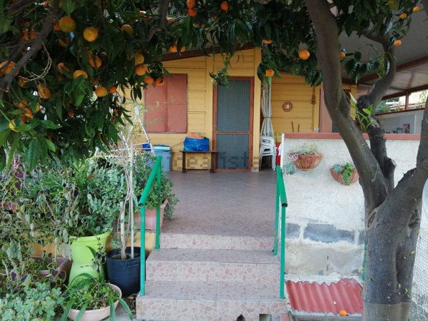 casa indipendente in vendita a Termini Imerese