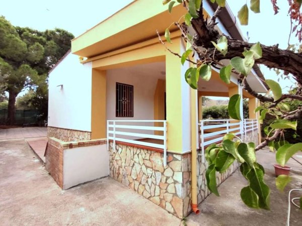 casa indipendente in vendita a Termini Imerese