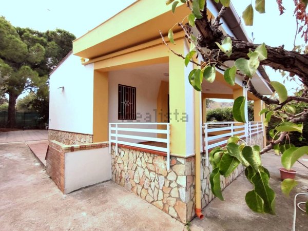 casa indipendente in vendita a Termini Imerese