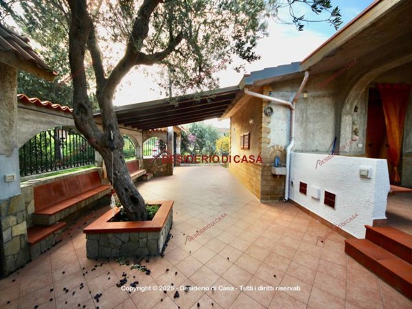 casa indipendente in vendita a Termini Imerese