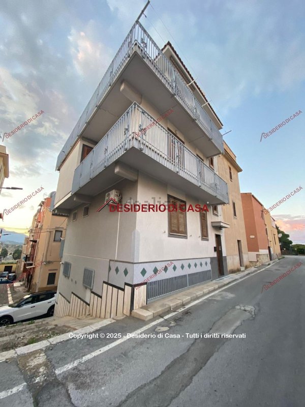 casa indipendente in vendita a Termini Imerese