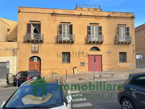 casa indipendente in vendita a Termini Imerese