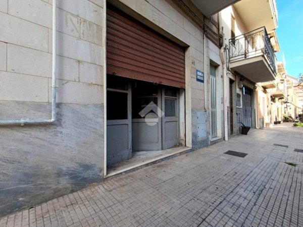 locale commerciale in vendita a Termini Imerese