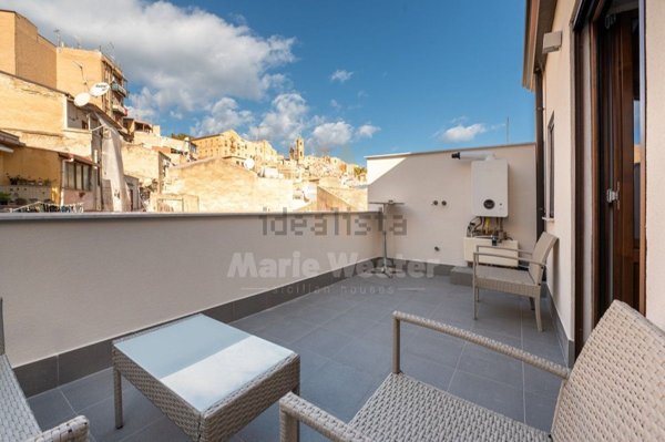 casa indipendente in vendita a Termini Imerese
