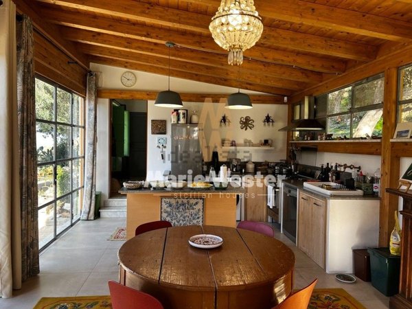 casa indipendente in vendita a Termini Imerese