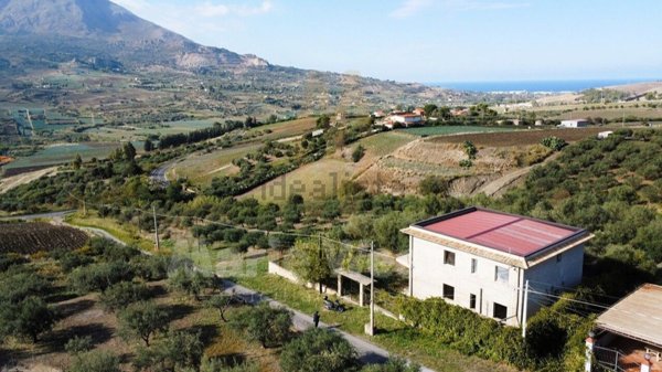 casa indipendente in vendita a Termini Imerese