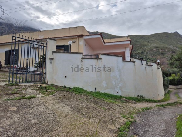 casa indipendente in vendita a Termini Imerese