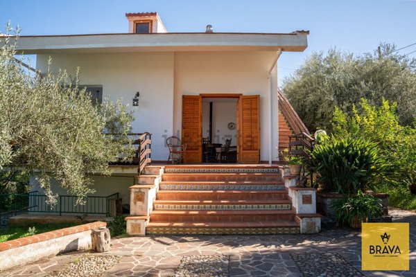casa indipendente in vendita a Termini Imerese