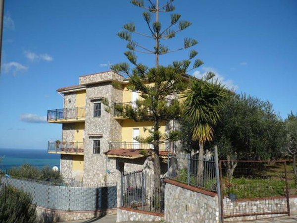 casa indipendente in vendita a Termini Imerese