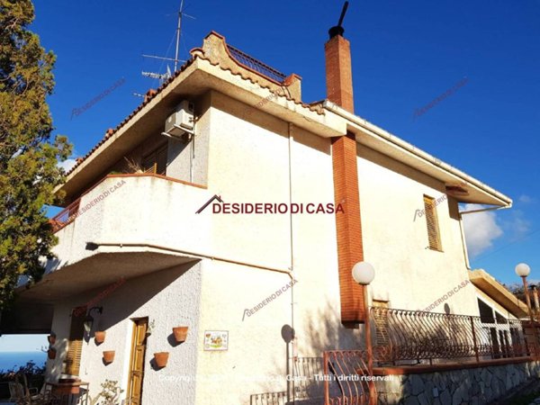 casa indipendente in vendita a Termini Imerese