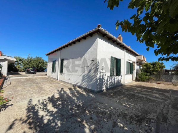casa indipendente in vendita a Termini Imerese