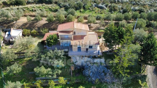 casa indipendente in vendita a Termini Imerese
