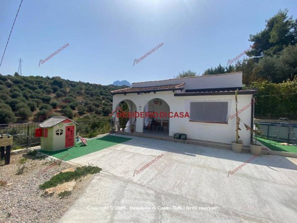 casa indipendente in vendita a Termini Imerese