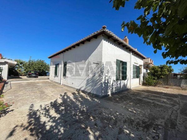 casa indipendente in vendita a Termini Imerese