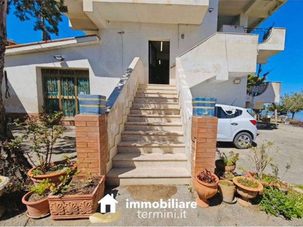 casa indipendente in vendita a Termini Imerese