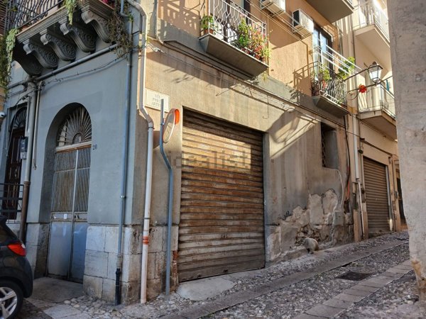 locale commerciale in vendita a Termini Imerese
