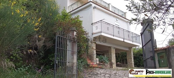 casa indipendente in vendita a Termini Imerese