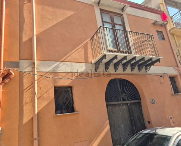 casa indipendente in vendita a Termini Imerese