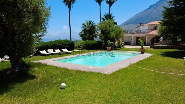 casa indipendente in vendita a Termini Imerese
