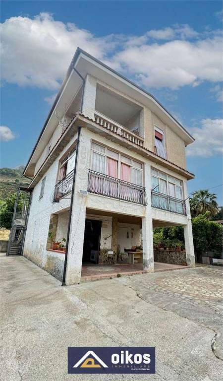 casa indipendente in vendita a Termini Imerese