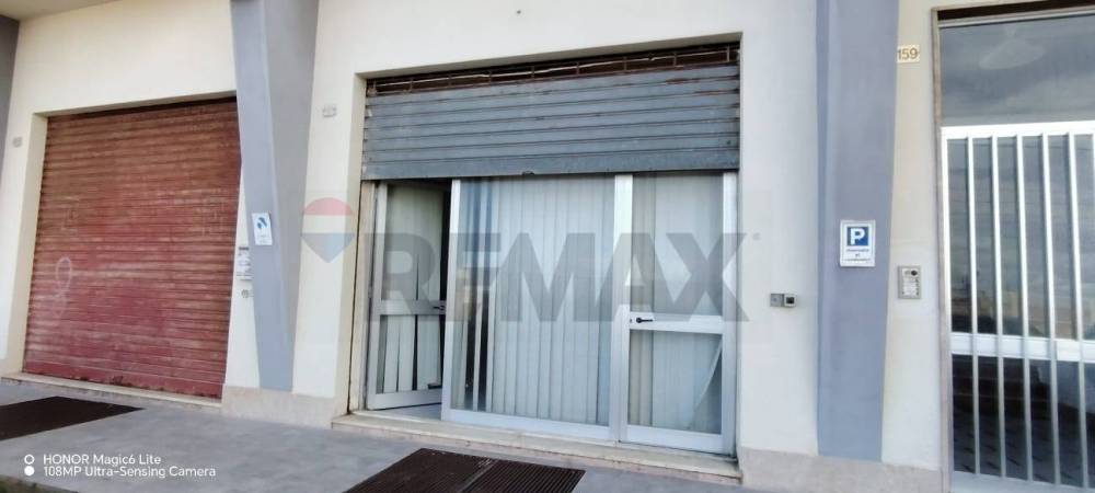 locale commerciale in vendita a Termini Imerese