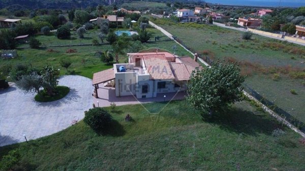 casa indipendente in vendita a Terrasini in zona Paterna