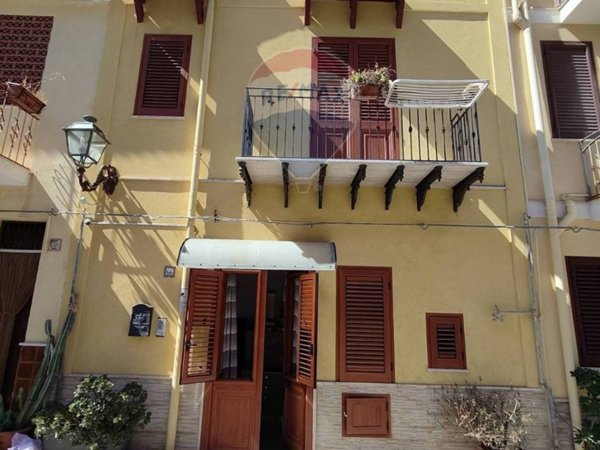 casa indipendente in vendita a Terrasini