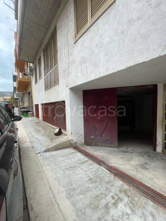 locale di sgombero in vendita a Terrasini