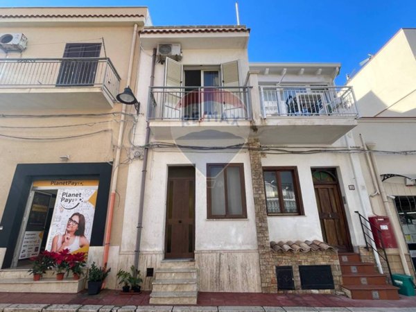 casa indipendente in vendita a Terrasini